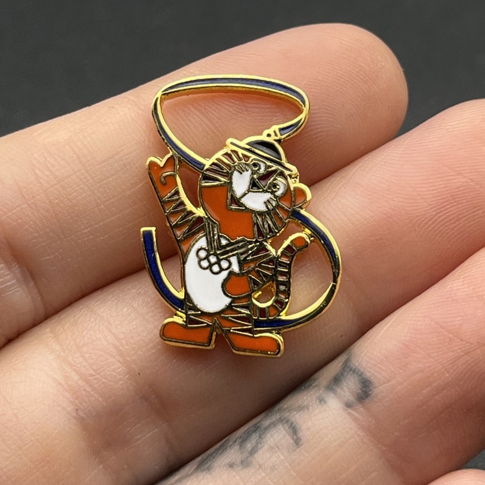 1988 Seoul Olympics Hodori Tiger Mascot Waving Ribbon Lapel Pin